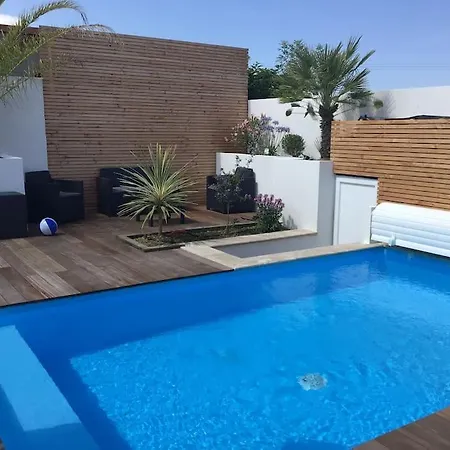Villa Exceptionnelle Piscine Et Jardin Prive Sejour Haut De Gamme Proche La Rochelle Sainte-Soulle Exterior photo